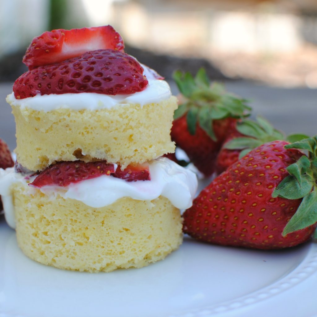 Low Calorie Lemon Cake - Simply Low Cal