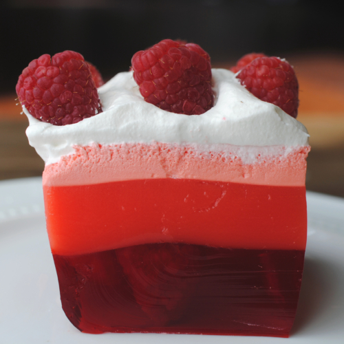 Low calorie jello dessert