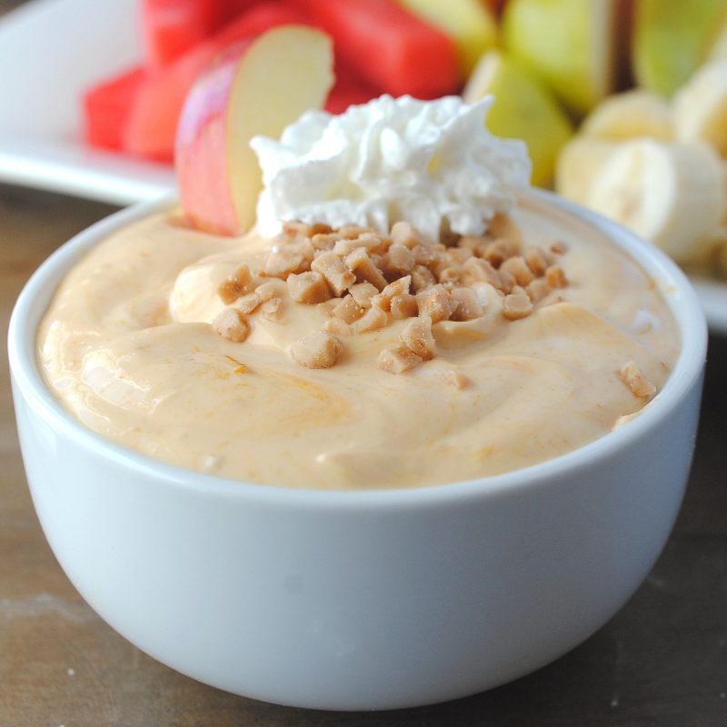 https://healthbeet.org/wp-content/uploads/2020/07/protein-caramel-greek-yogurt-fruit-dip-square-Custom-800x800.jpg