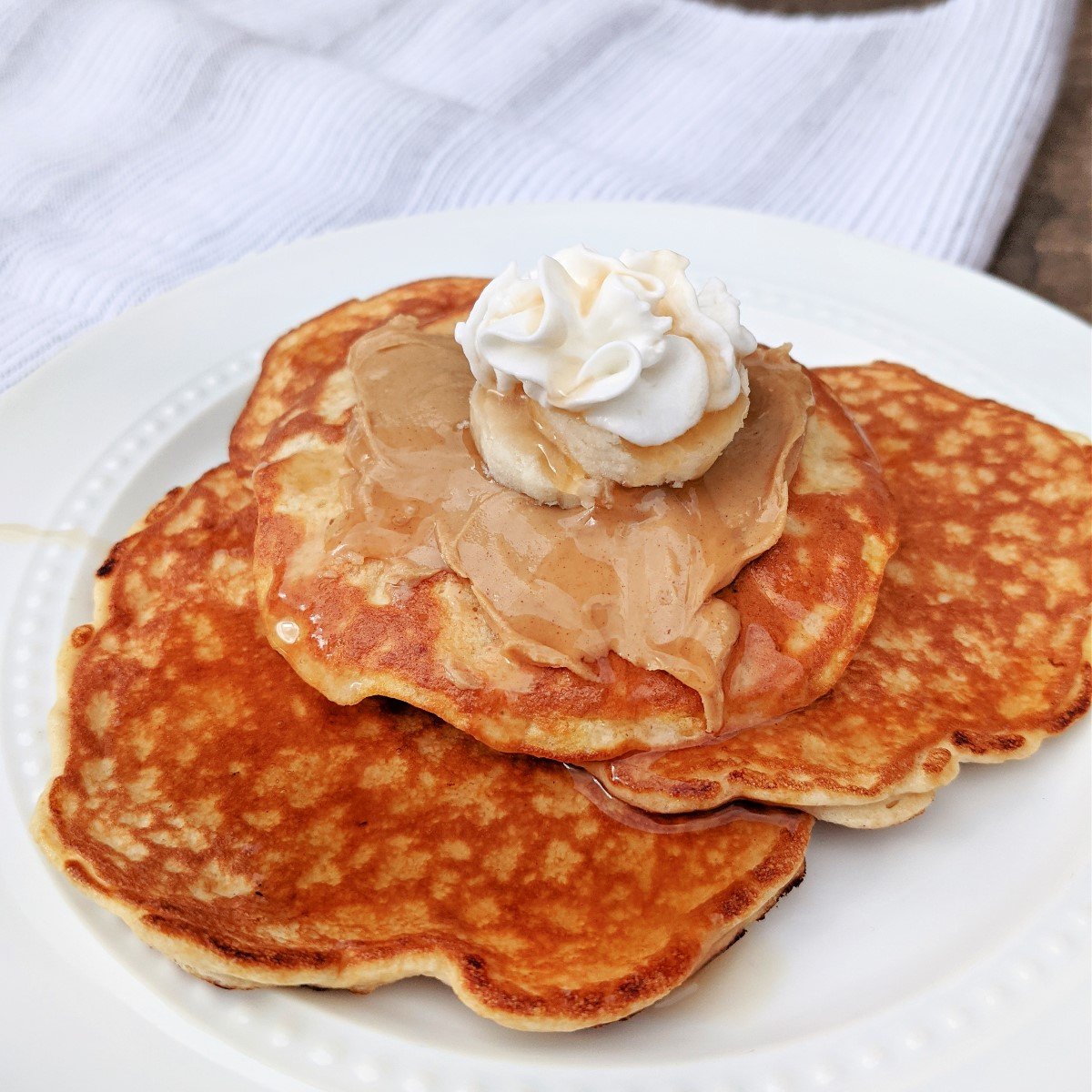 Pancakes protéinés banane, peanut butter & tofu - The Greenquest