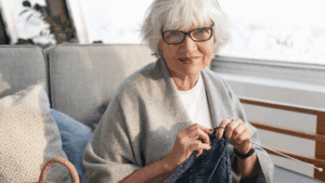 grandma-knitting-habit-health